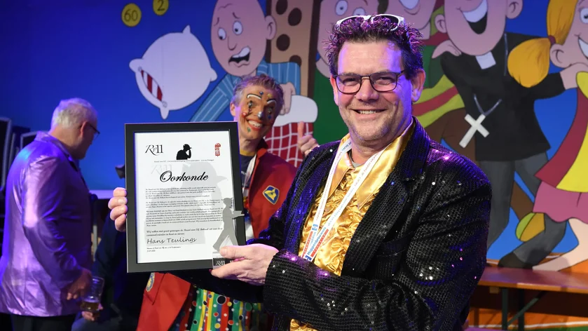 Hans Teulings onderscheiden met de Rv11 bokaal
