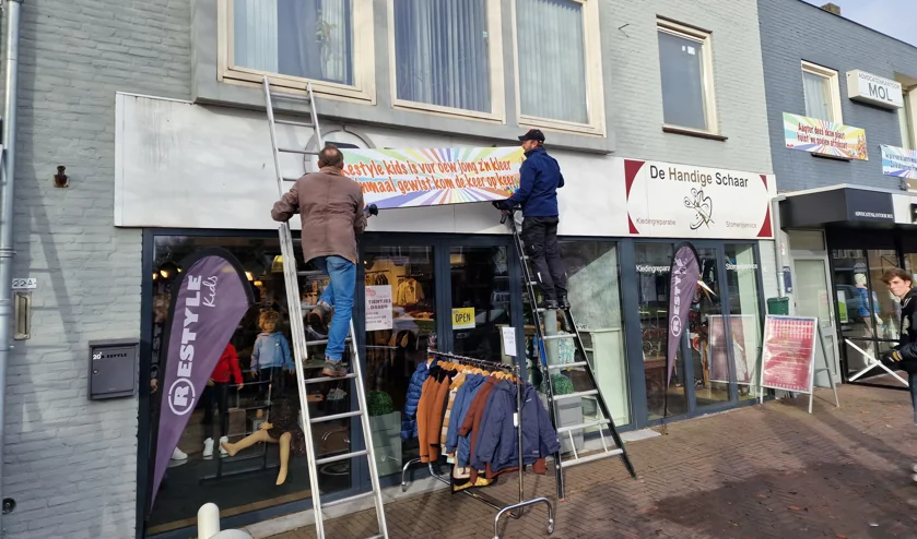 Ruim 113 carnavalsborden opgehangen